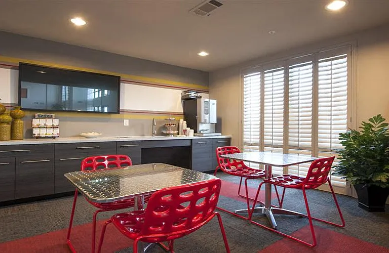 Telfair Lofts — Photo 15