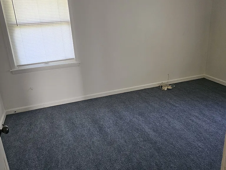691 Madelon Ct — Photo 9