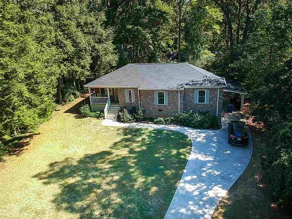 2nd image of 207 N Park Dr