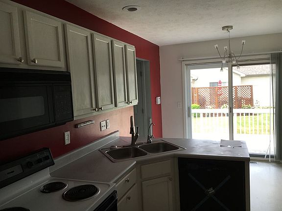 5th image of 5220 Park South Blvd