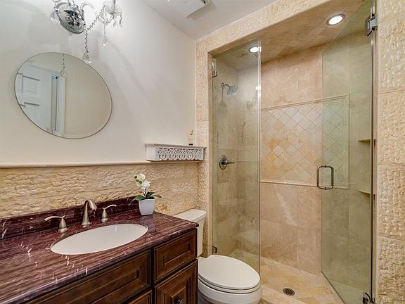 4th image of 9177 Eves Cir