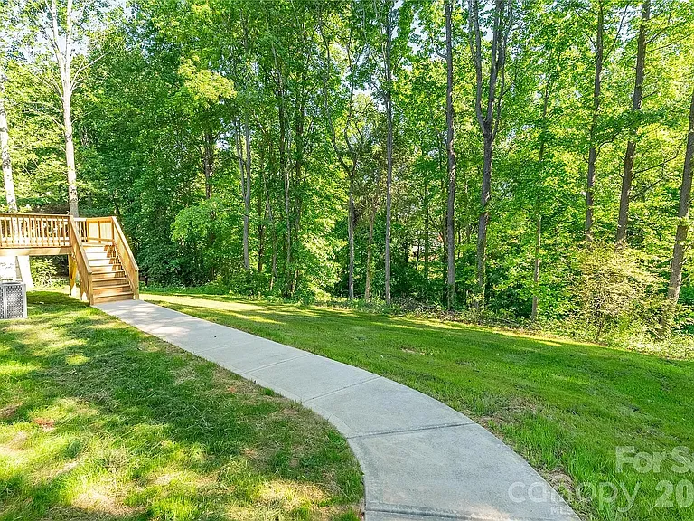 3425 Mission Dr — Photo 16