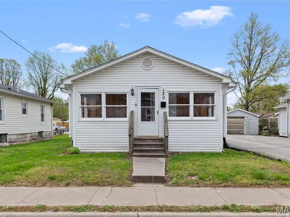 120 E 1st St, Hartford, IL 62048