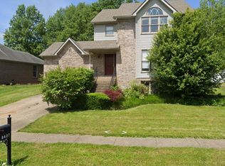8407 Hurstbourne Woods Pl, Louisville, KY 40299