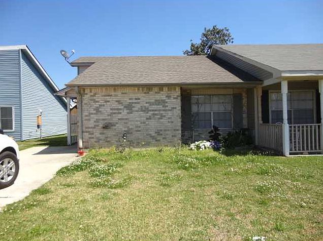 1st image of 5301 Cross Creek Dr