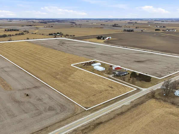 Sweetland Rd, Muscatine, IA 52761