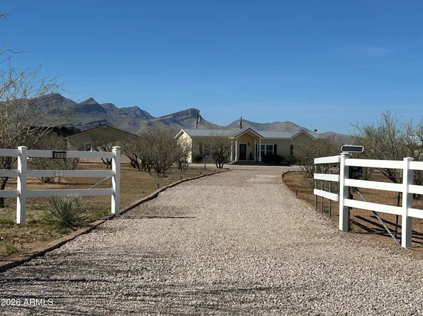 277 E Allen Lane, Huachuca City, AZ 85616