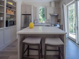 143 Carson Rd, Woodacre, CA 94973