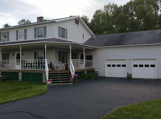 13156 S Butler Conquest Rd, Savannah, NY 13146