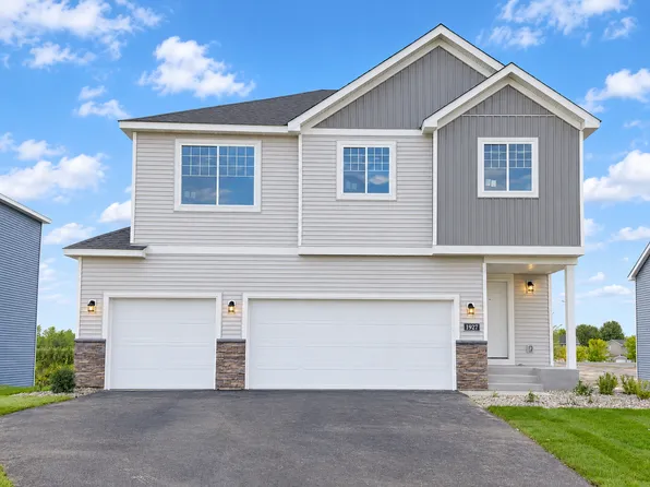 1927 Pierce St S, Cambridge, MN 55008
