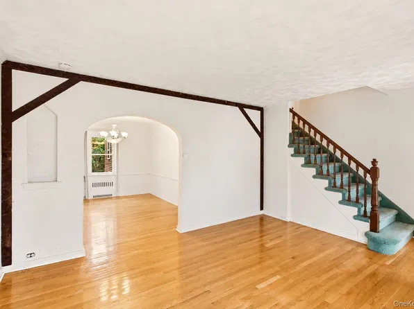 163-68 25th Avenue, Whitestone, NY 11357