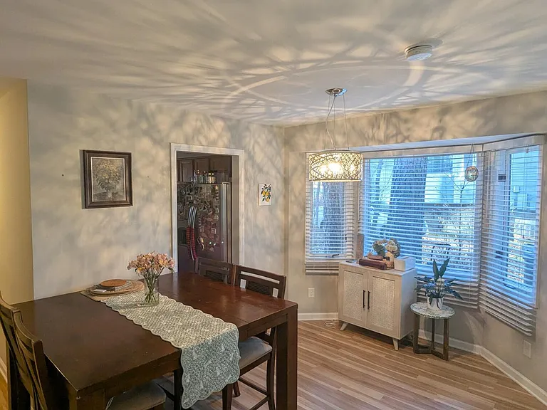 5513 Kaplan Dr — Photo 10
