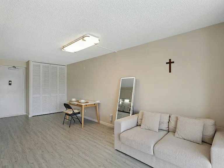 1655 Makaloa St — Photo 8