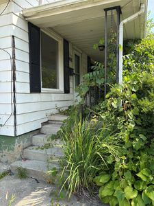 908 Barrie Ave, Flint, MI, 48507