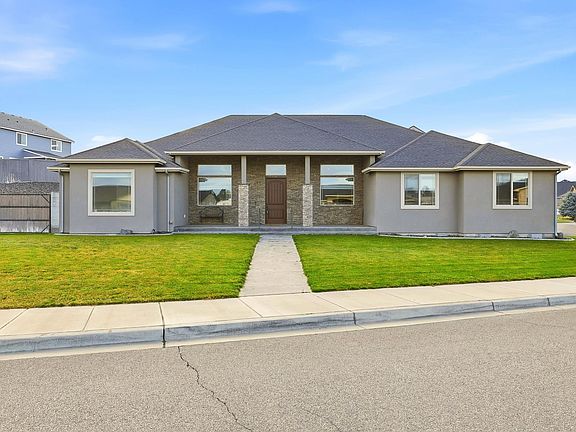 3rd image of 4804 Bighorn Dr