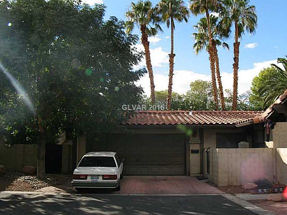 2nd image of 2458 Swan Ln