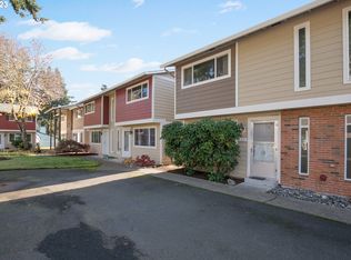 1321 N Garrison Rd, Vancouver, WA 98664