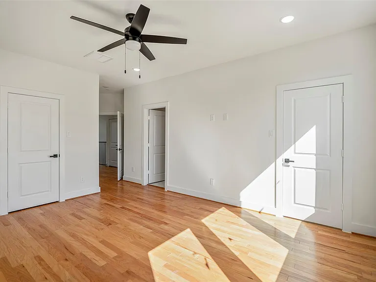 6320 Del Rio St — Photo 36