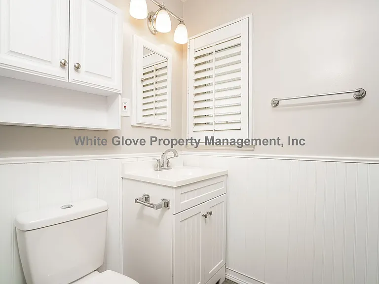 2623 Balfour Ave — Photo 14