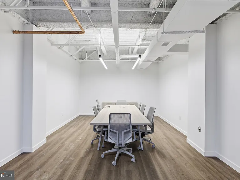 915 N Broad St #601 — Photo 30