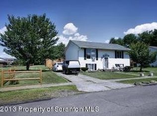 1010 Oak St, Taylor, PA 18517