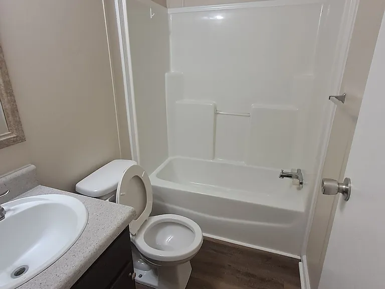 Royal Oaks Estates — Photo 16