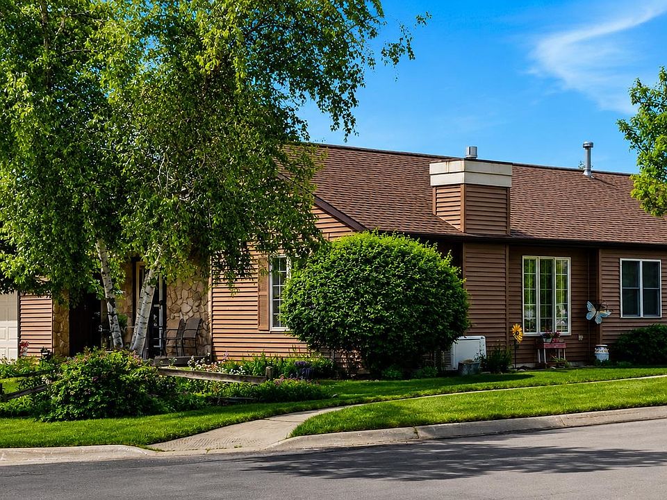 1st image of 1352 Windsor Cir