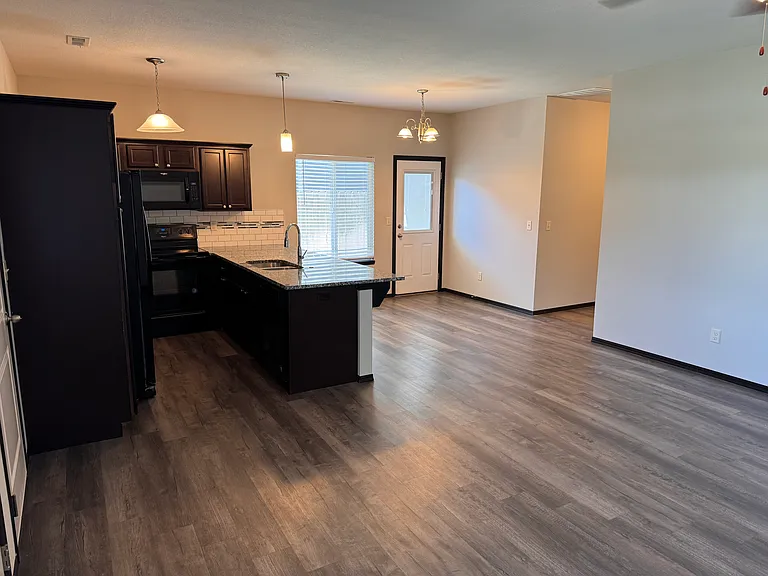 5555 N Lycee Ct — Photo 5