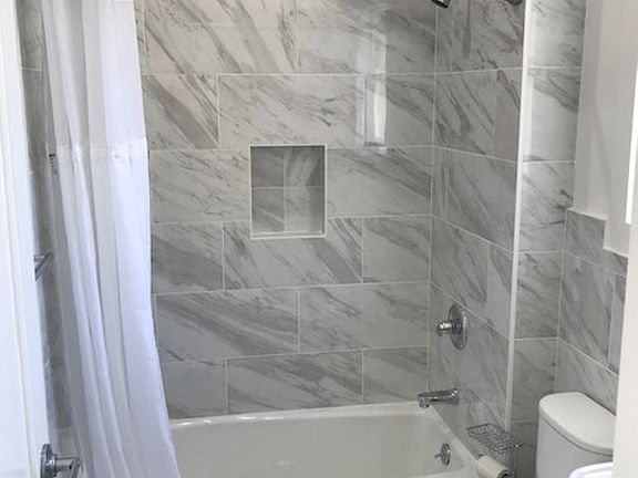 3rd image of 747 54th St Unit 3