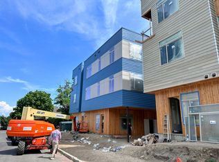 605 S Adams St #302, Spokane, WA 99204