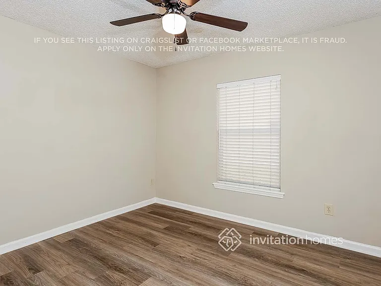 11836 Lake Fern Dr — Photo 13
