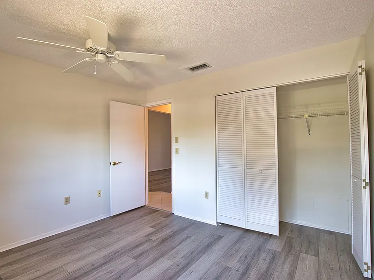 927 Capri Isles Blvd #8 — Photo 20