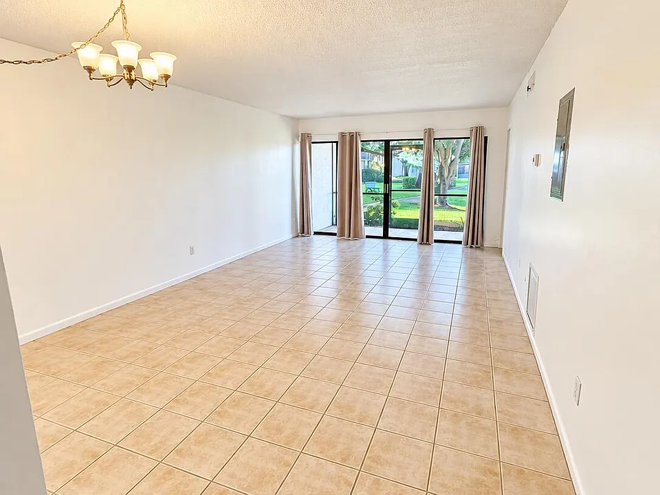 2050 Oleander Blvd #7104