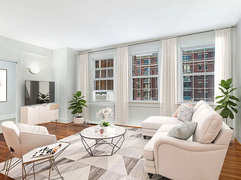 Living area (virtually staged)