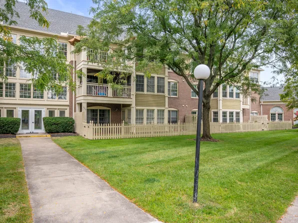 7601 Newport Bay Dr Unit 303, Indianapolis, IN 46240