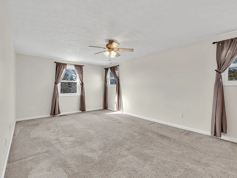 880 Ruskin Dr — Photo 26