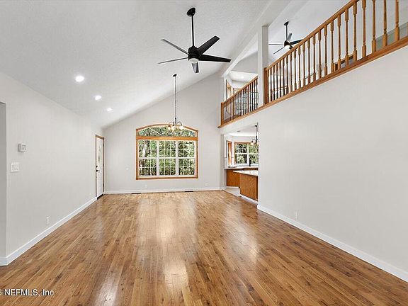 4th image of 146 MALLARD Road