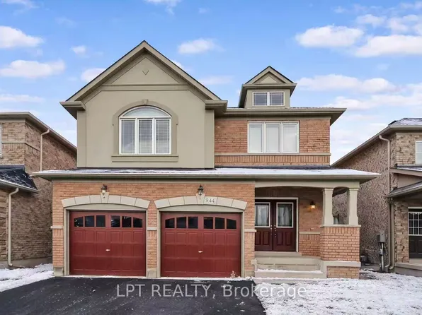 84 Lewis Honey Dr, Aurora, ON L4G 0J3