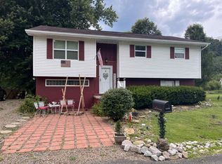 145 Macy Flat Top Rd, Kenova, WV 25530