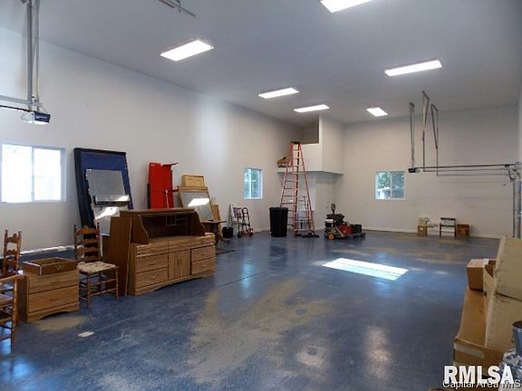 4th image of 504 S Cleveland St