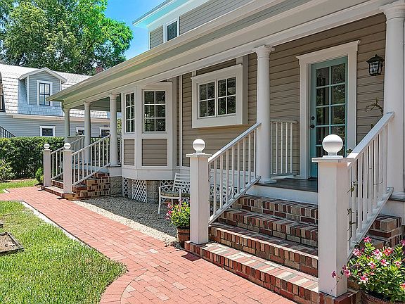 Main house, rear entry