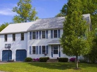 8 Split Boulder Rd, Rockland, MA 02370