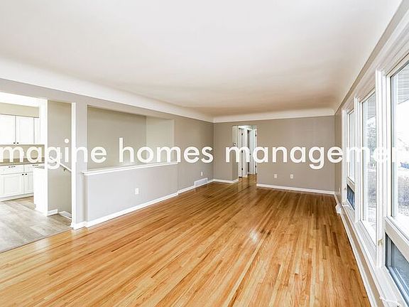 4th image of 2305 W 139th St
