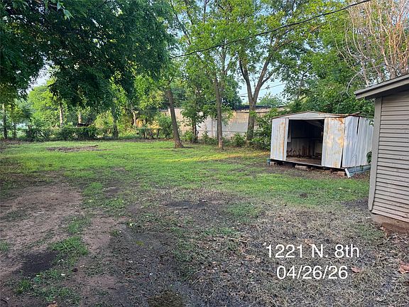 4th image of 1221 N 8th St