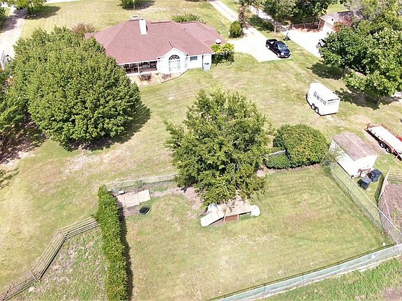 5th image of 500 Woodcreek Dr