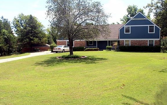 4th image of 2348 Blue Ct