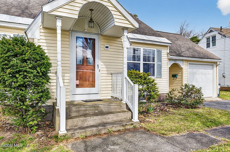 2nd image of 1161 Jerry Avenue
