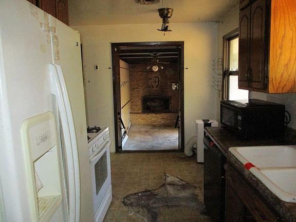 5th image of 5333 Hugo Rd
