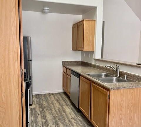 5th image of 3711 Sand Pier St