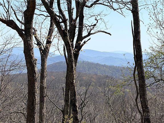 3rd image of 536 Boone Ridge Lane